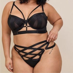 Torrid Curve Size 2 Black Panty